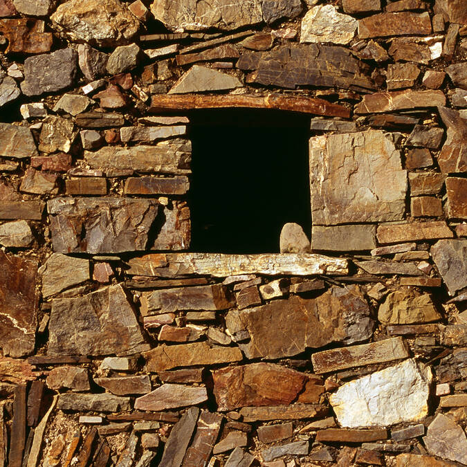 Stone storehouse in the Pays d'Art et d'Histoire Haut Languedoc et Vignobles